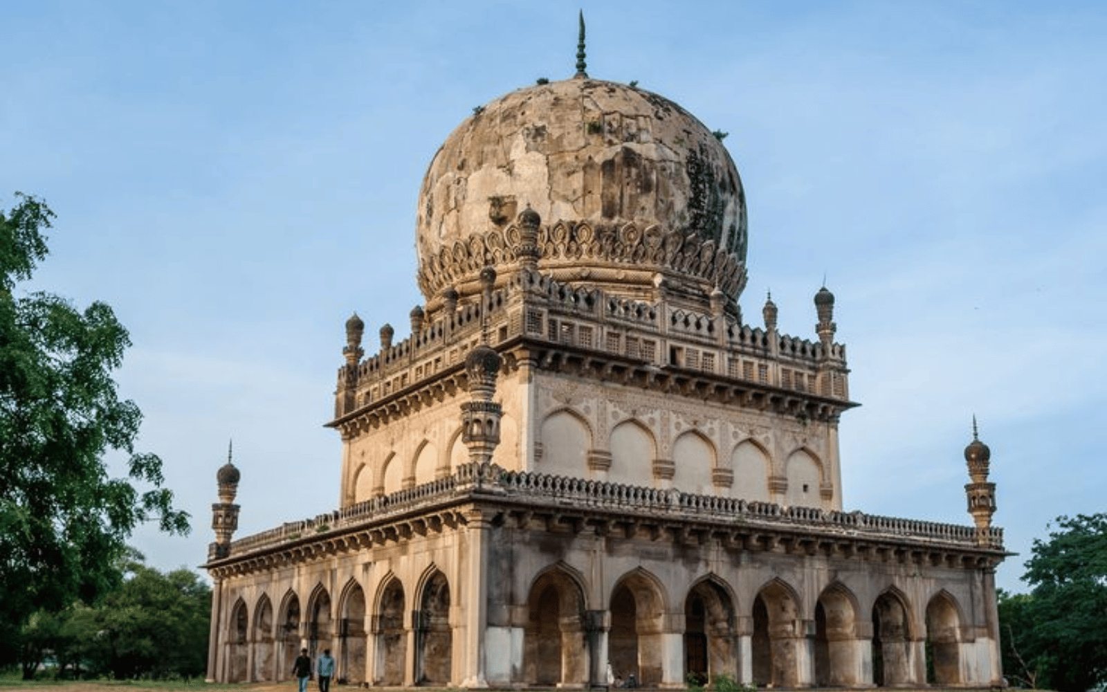 Qutb Shahi Tombs